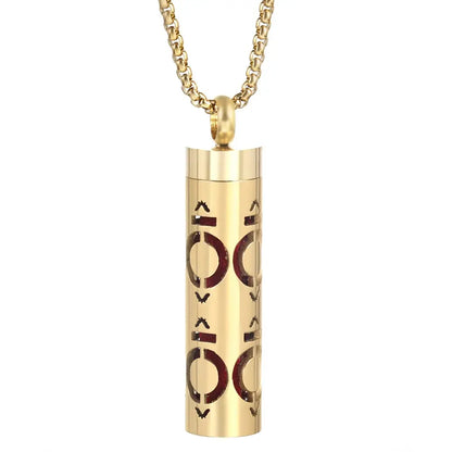 Luxurious Golden Stainless Steel Aromatherapy Necklace Diffuser - Elevate Your Scent Experience with Essential Oils and Perfumes