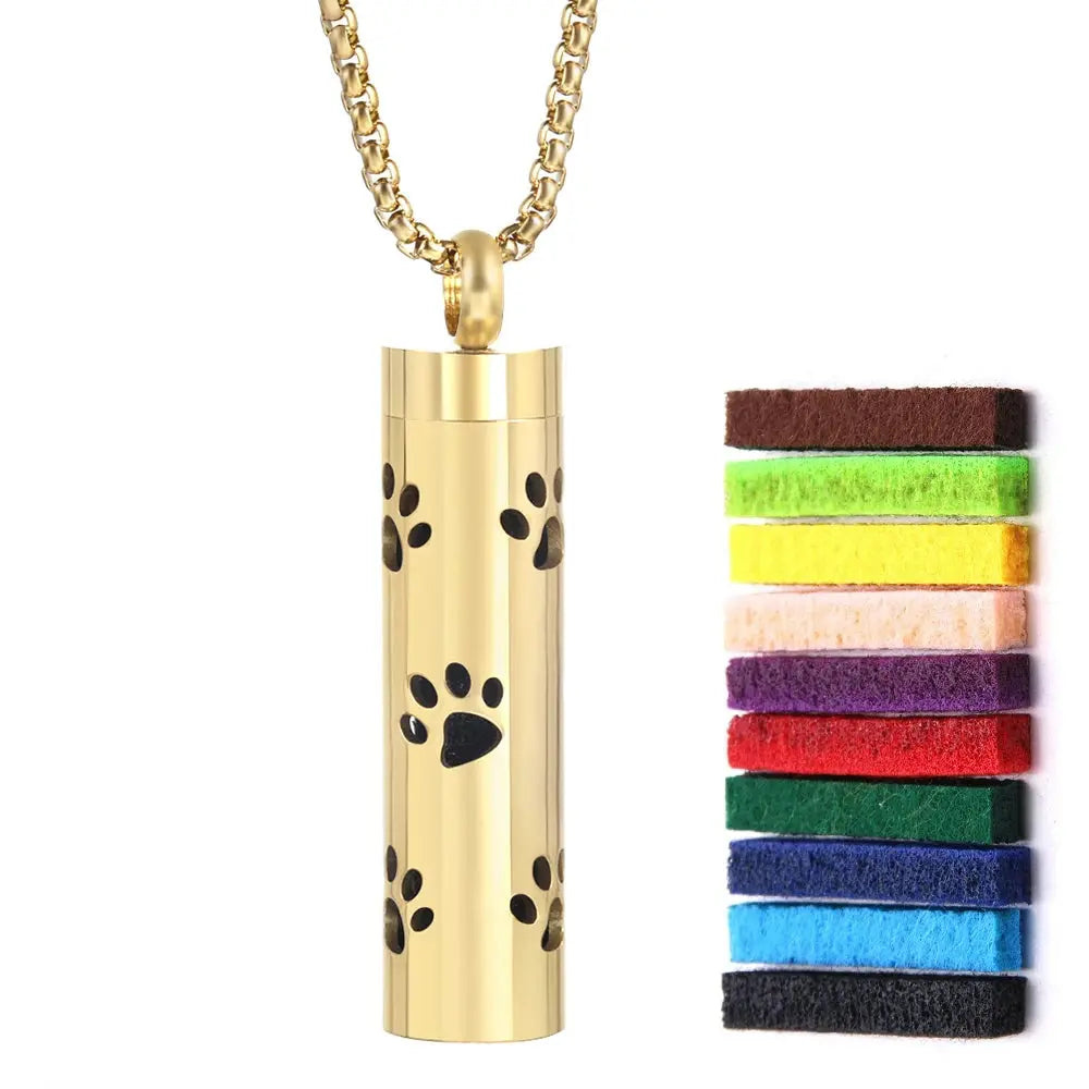 Luxurious Golden Stainless Steel Aromatherapy Necklace Diffuser - Elevate Your Scent Experience with Essential Oils and Perfumes