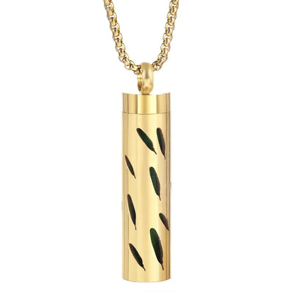 Luxurious Golden Stainless Steel Aromatherapy Necklace Diffuser - Elevate Your Scent Experience with Essential Oils and Perfumes