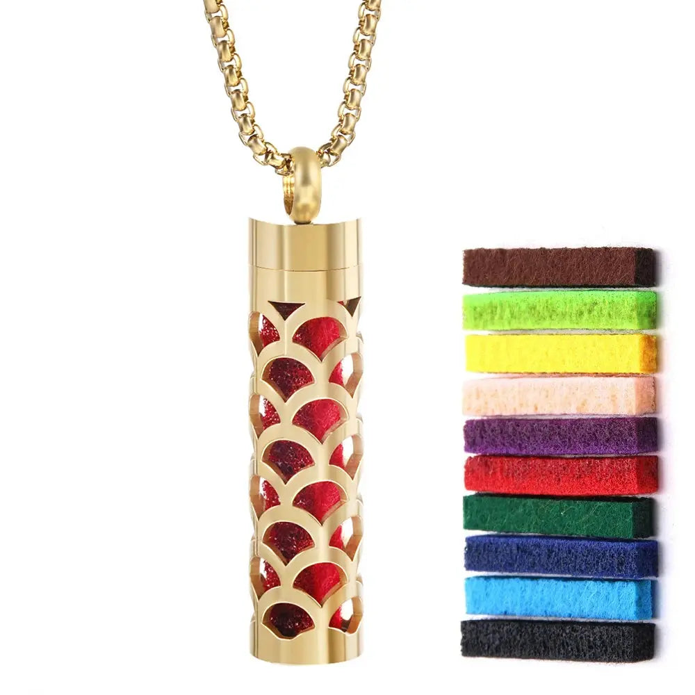 Luxurious Golden Stainless Steel Aromatherapy Necklace Diffuser - Elevate Your Scent Experience with Essential Oils and Perfumes
