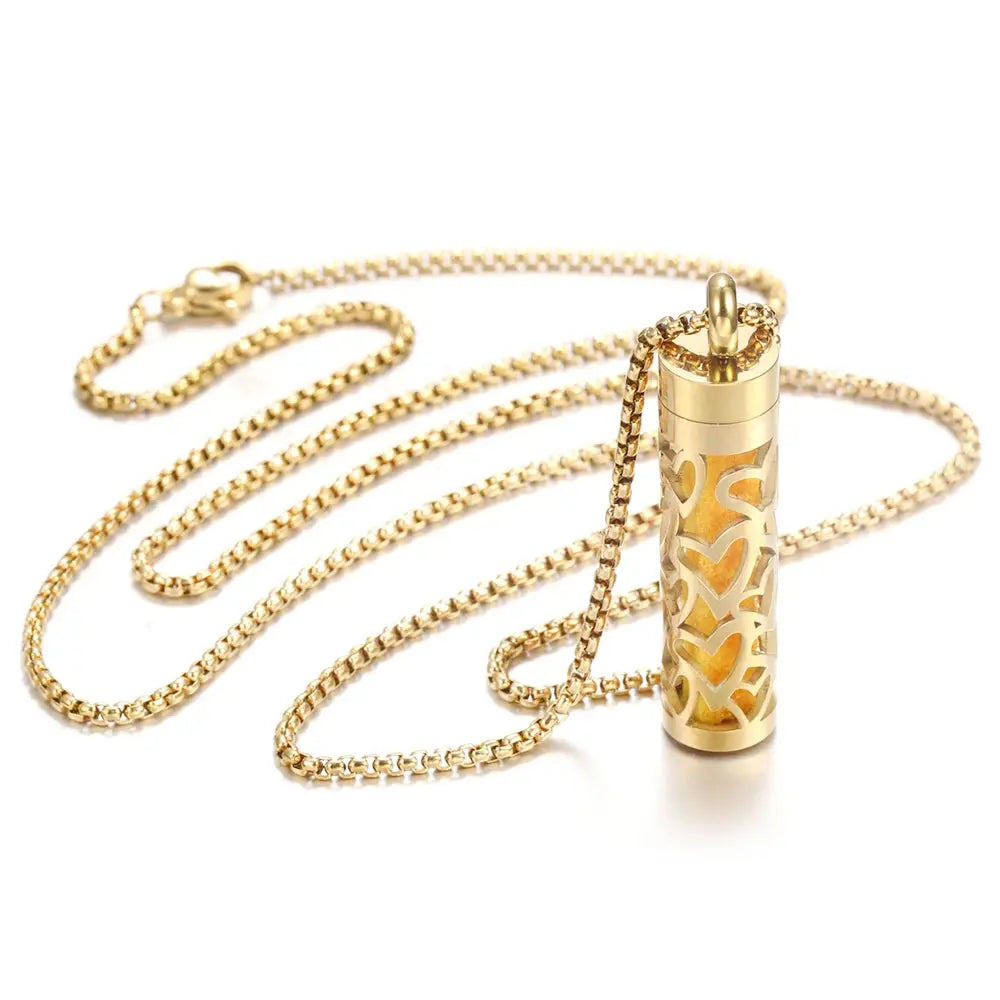 Luxurious Golden Stainless Steel Aromatherapy Necklace Diffuser - Elevate Your Scent Experience with Essential Oils and Perfumes