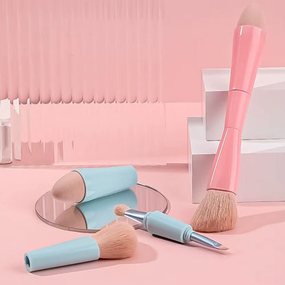 Travel Light with Our 4-in-1 Makeup Brush Set: Perfect for Highlighting, Eyeshadow, and Blush! ✈️💄✨